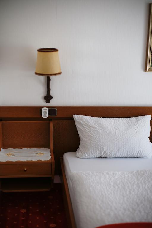Hotel St. Georg Bad Reichenhall Room photo